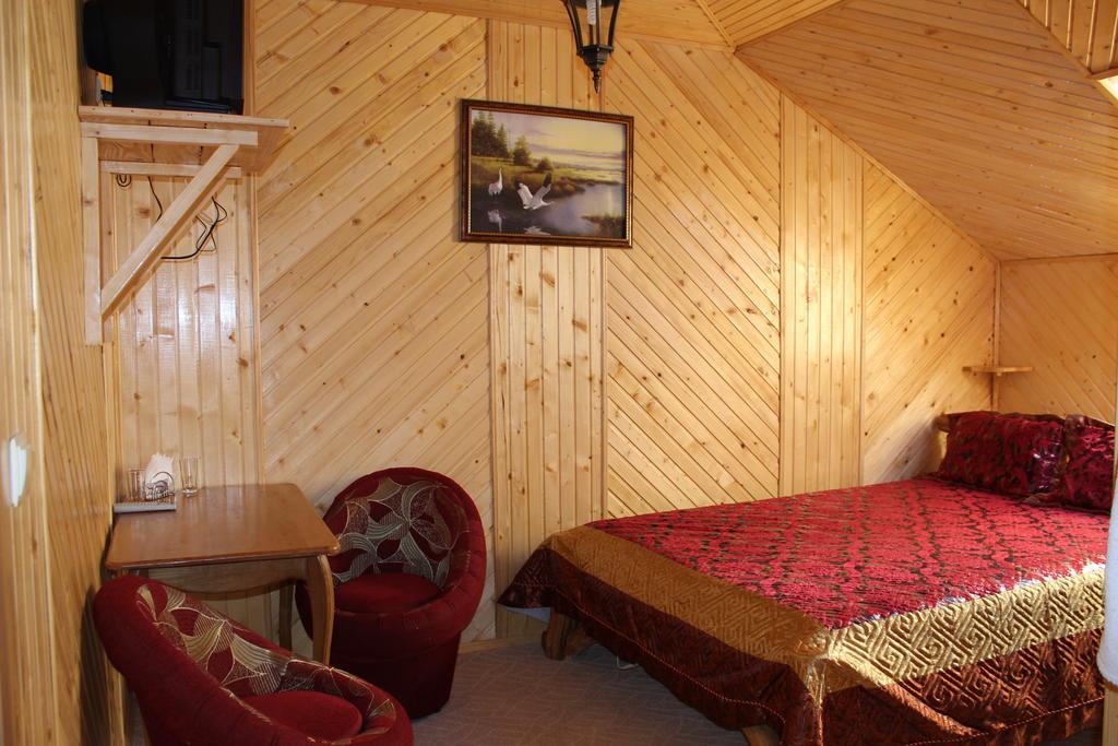 Pid Yavorom Hotel Drogomirchany Стая снимка
