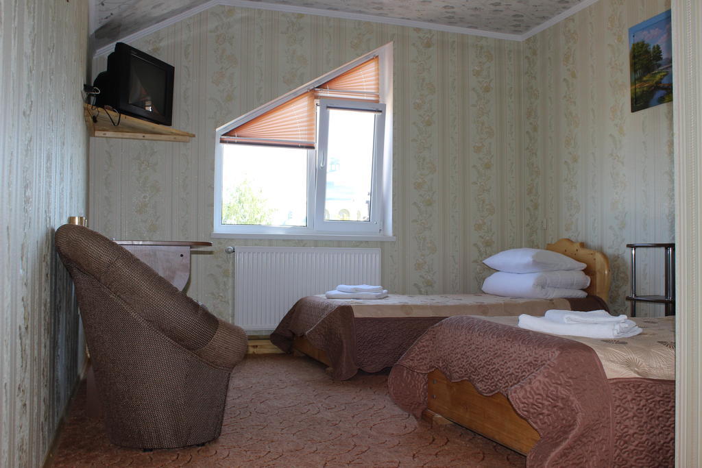 Pid Yavorom Hotel Drogomirchany Екстериор снимка